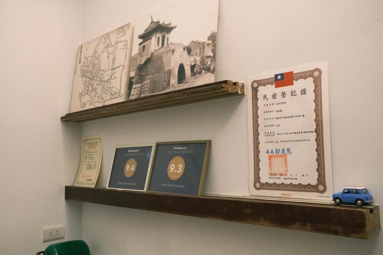 South Gate Home Stay Tainan Bagian luar foto