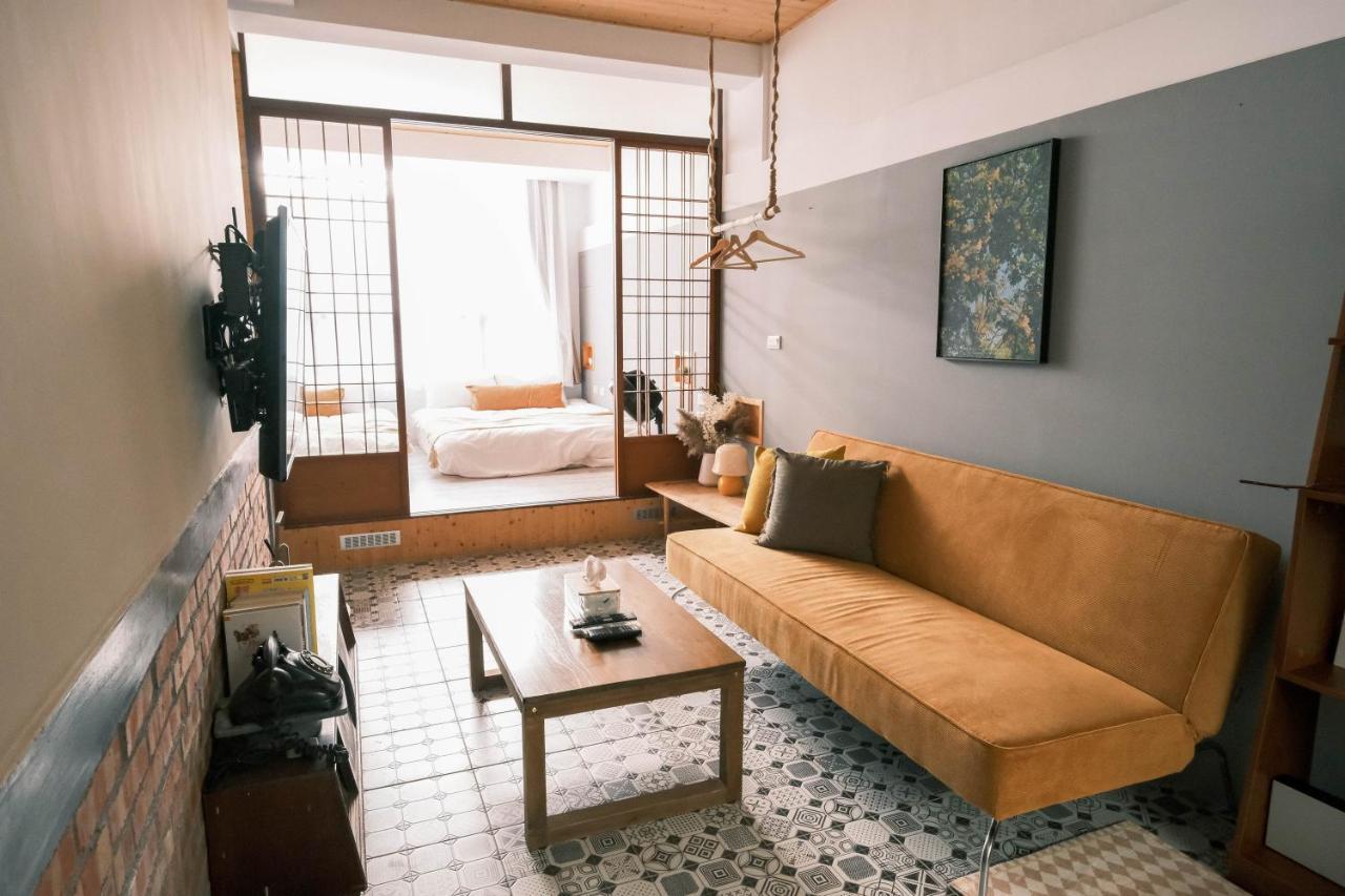 South Gate Home Stay Tainan Bagian luar foto