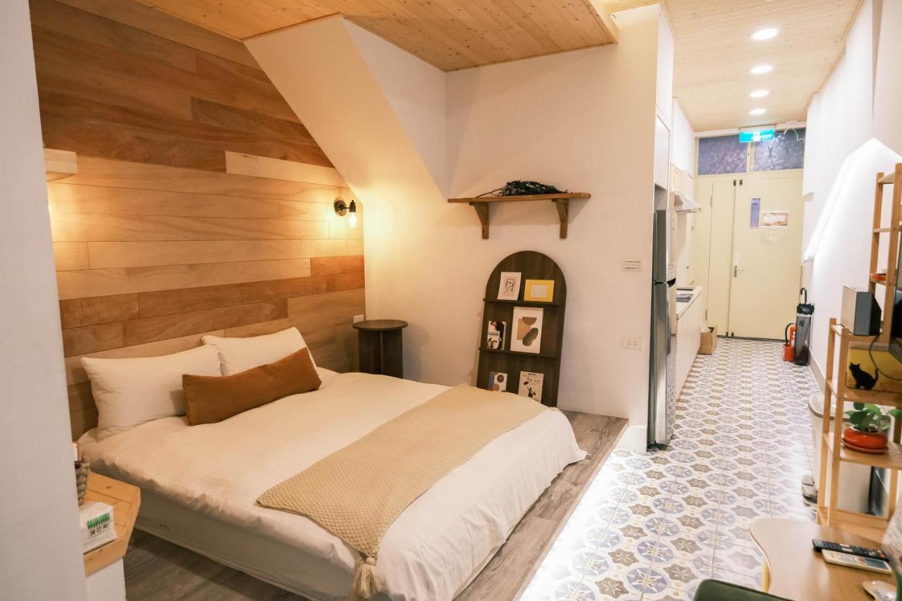 South Gate Home Stay Tainan Bagian luar foto