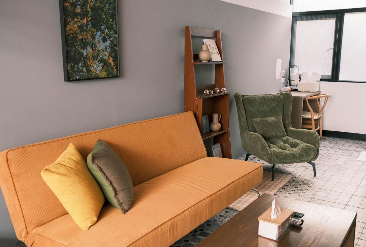 South Gate Home Stay Tainan Bagian luar foto
