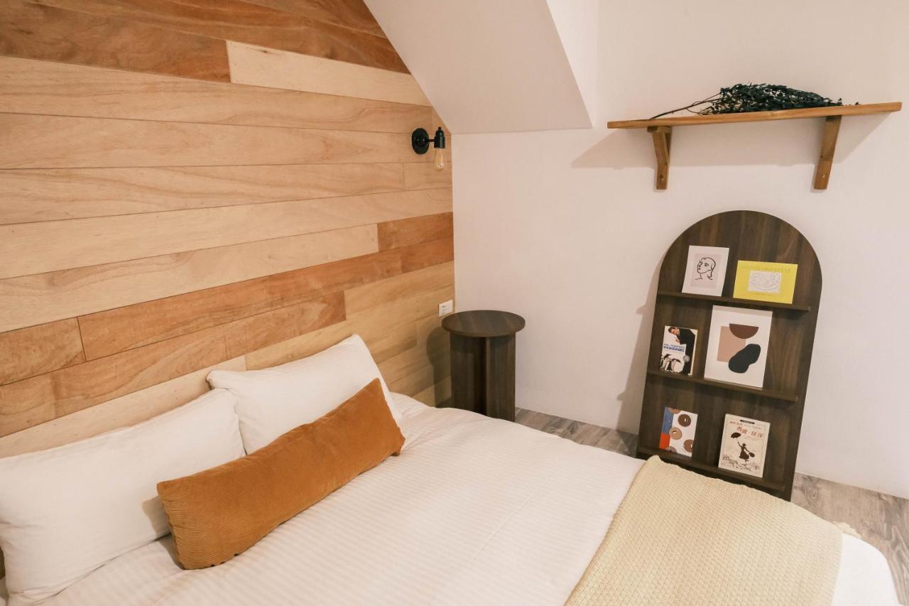 South Gate Home Stay Tainan Bagian luar foto